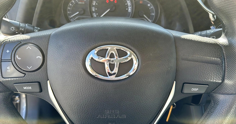 Toyota Auris cena 49900 przebieg: 158923, rok produkcji 2018 z Malbork małe 232
